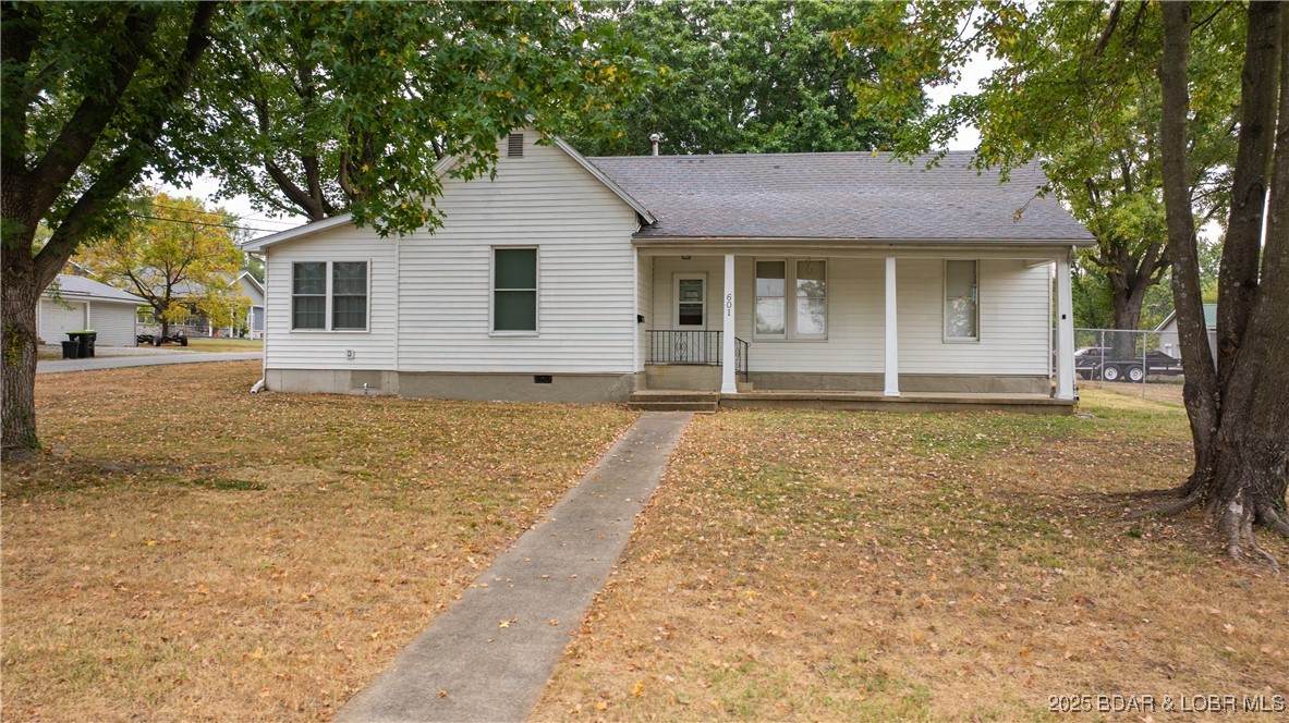 601 Mcnair Street - Photo 1