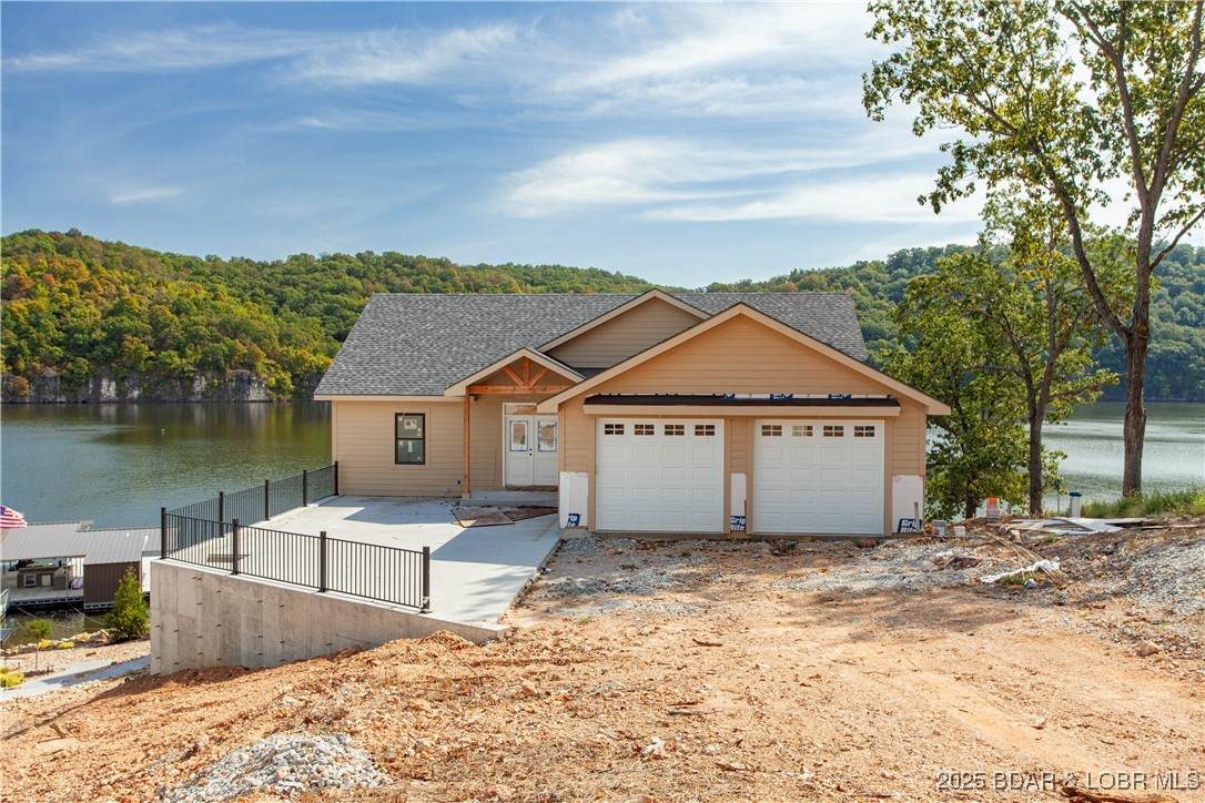 154 Lakeway Lane - Photo 1