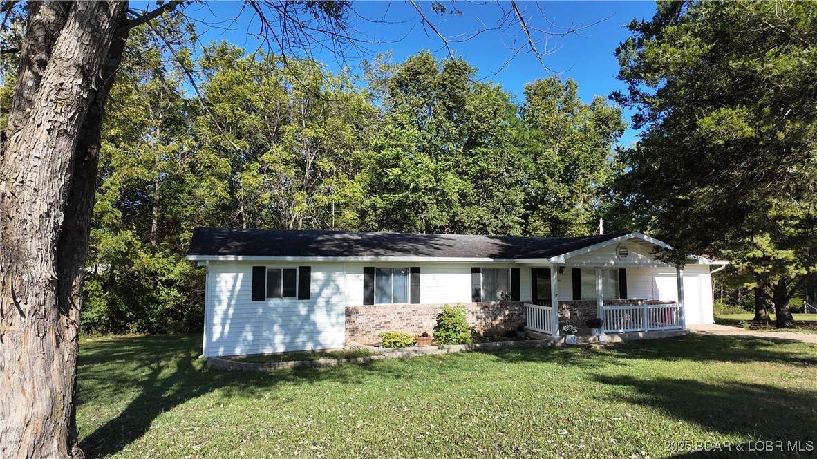 301 Roberts Street - Photo 1