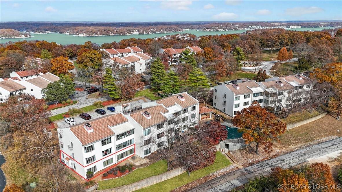 70 Center Court - Photo 1