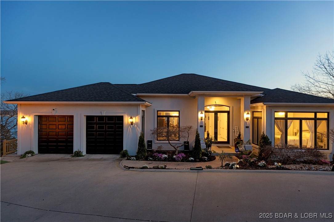 820 Palisades Drive - Photo 1