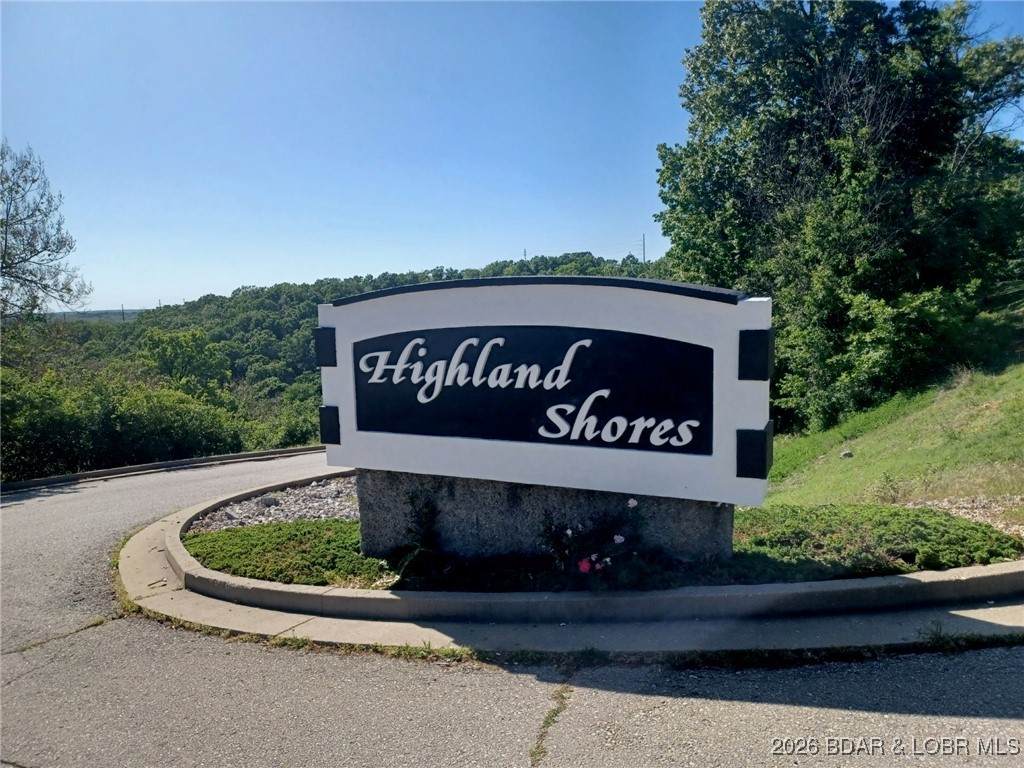 295 Highland Shores Drive - Photo 1