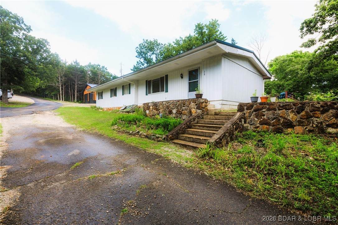 210 Irish Hills Drive - Photo 1