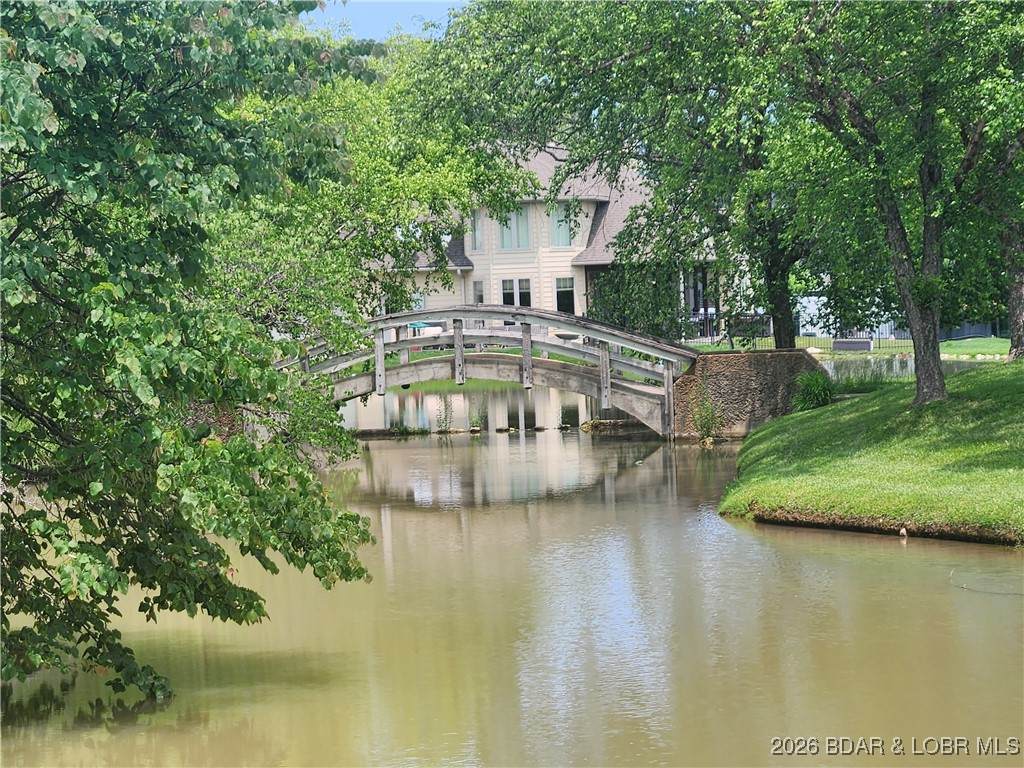 https://bt-photos.global.ssl.fastly.net/ozarks/orig_boomver_1_3583286-2.jpg