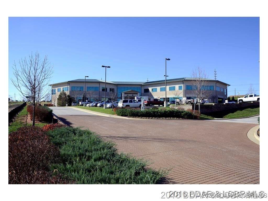 https://bt-photos.global.ssl.fastly.net/ozarks/orig_boomver_1_3583511-2.jpg