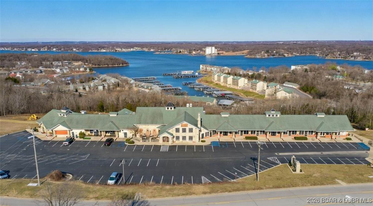 4466 Horseshoe Bend Parkway - Photo 1