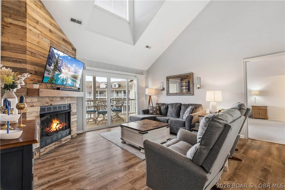 4800 Eagleview Drive - Photo 1