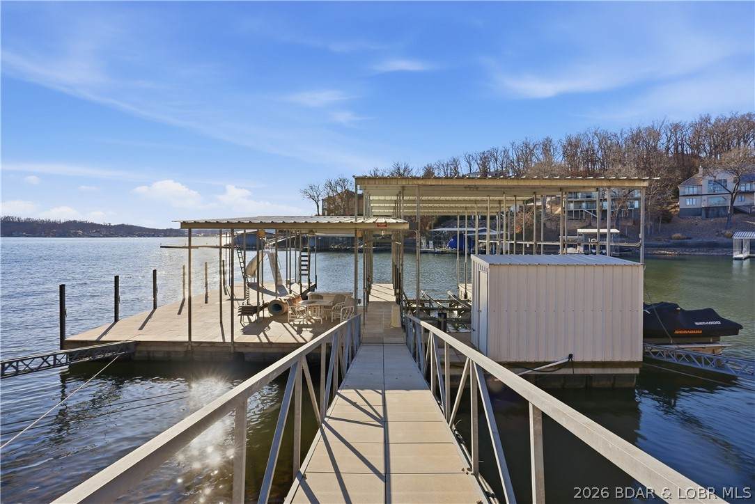 https://bt-photos.global.ssl.fastly.net/ozarks/orig_boomver_1_3583924-2.jpg