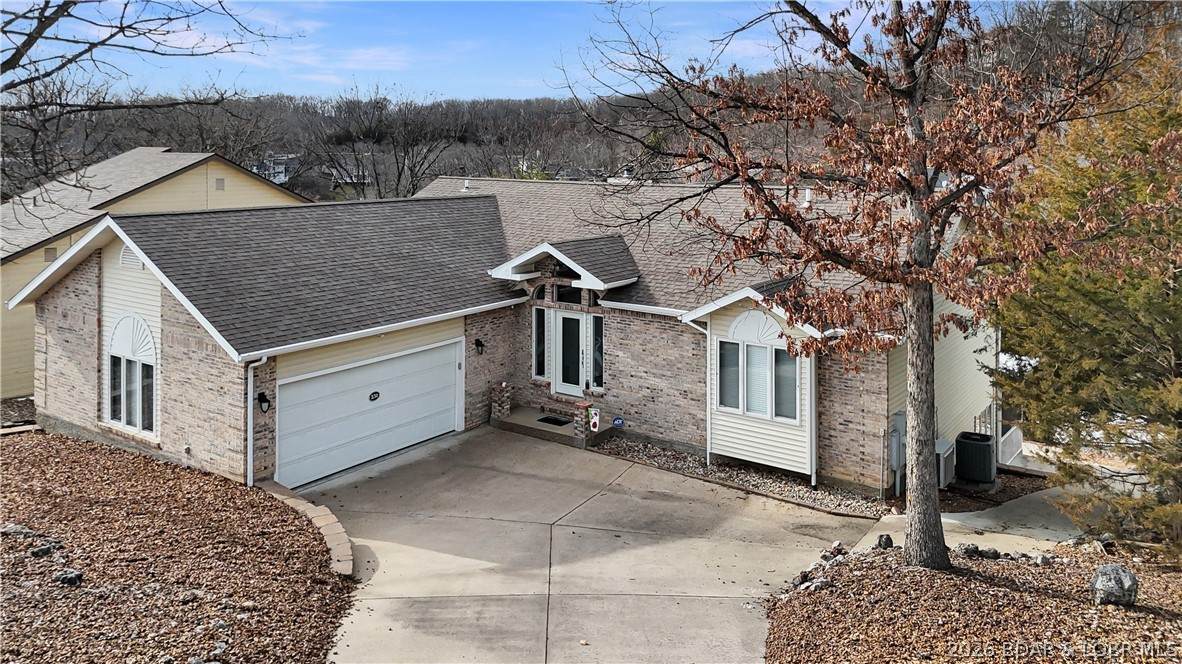 231 Ridgewood Drive - Photo 1