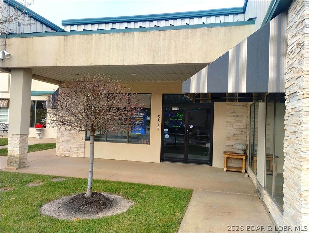 https://bt-photos.global.ssl.fastly.net/ozarks/orig_boomver_1_3584268-2.jpg