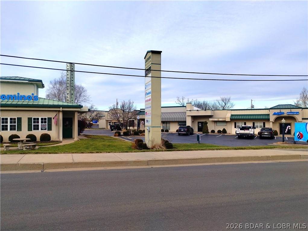 https://bt-photos.global.ssl.fastly.net/ozarks/orig_boomver_1_3584268-2.jpg