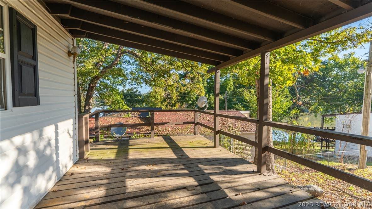 https://bt-photos.global.ssl.fastly.net/ozarks/orig_boomver_1_3584375-2.jpg