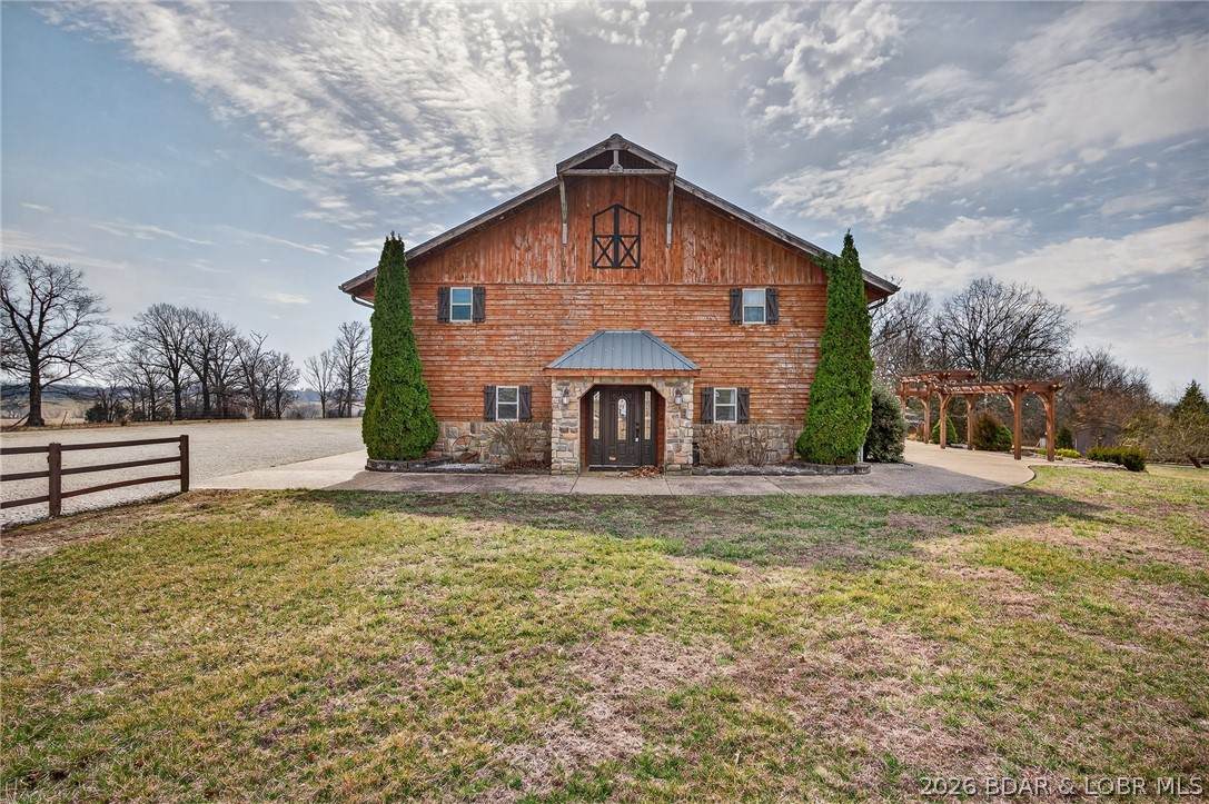 https://bt-photos.global.ssl.fastly.net/ozarks/orig_boomver_1_3584393-2.jpg