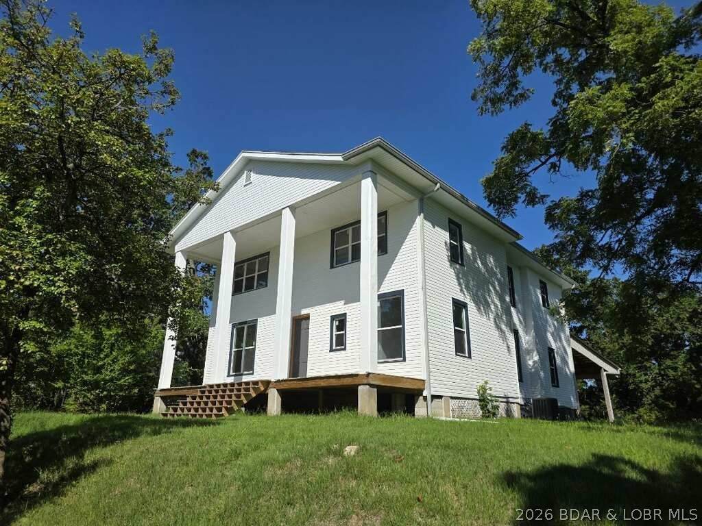 https://bt-photos.global.ssl.fastly.net/ozarks/orig_boomver_1_3584557-2.jpg