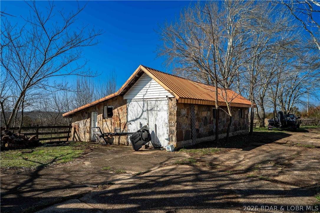 https://bt-photos.global.ssl.fastly.net/ozarks/orig_boomver_1_3584611-2.jpg