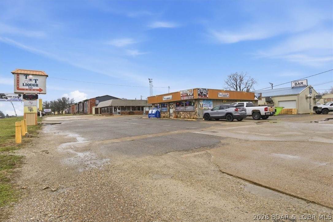 https://bt-photos.global.ssl.fastly.net/ozarks/orig_boomver_1_3584616-2.jpg
