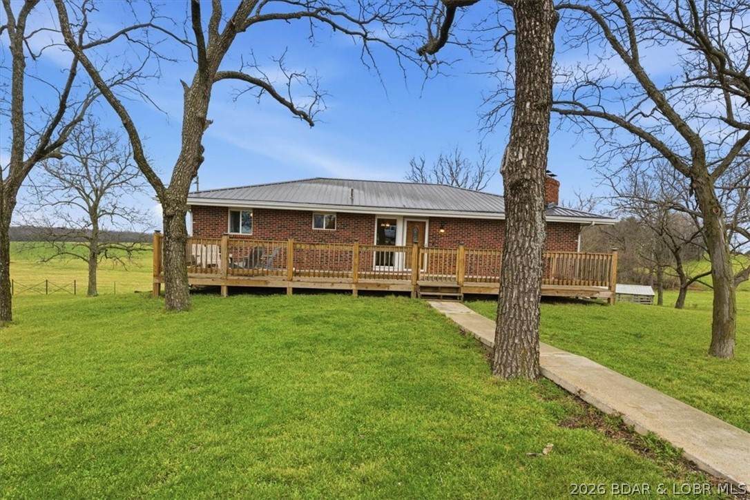 https://bt-photos.global.ssl.fastly.net/ozarks/orig_boomver_1_3584820-2.jpg