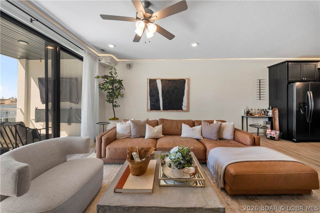 1055 Topsider Lane - Photo 1