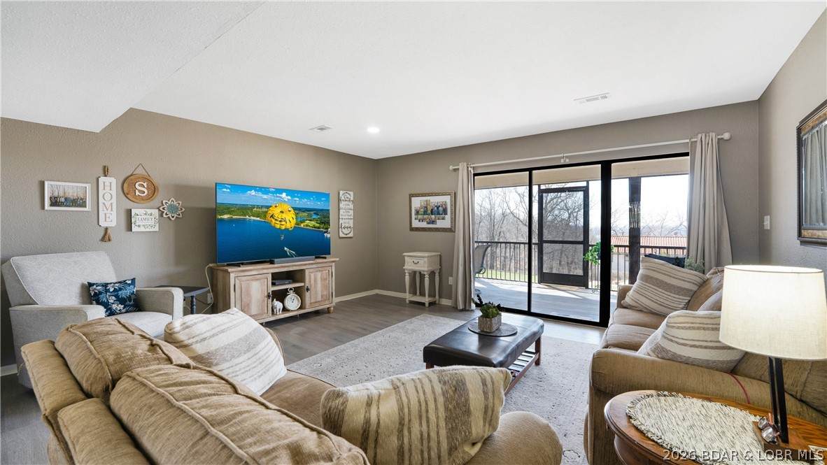 65 Laguna Dr - Photo 1