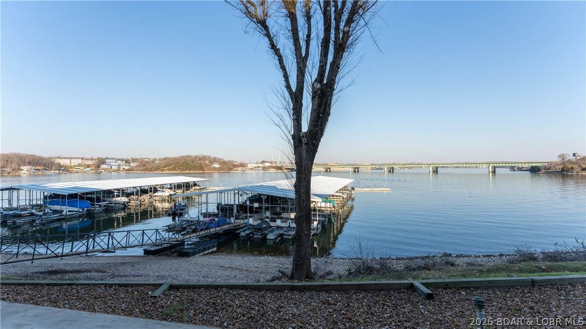 875 Parkside Ln - Photo 1