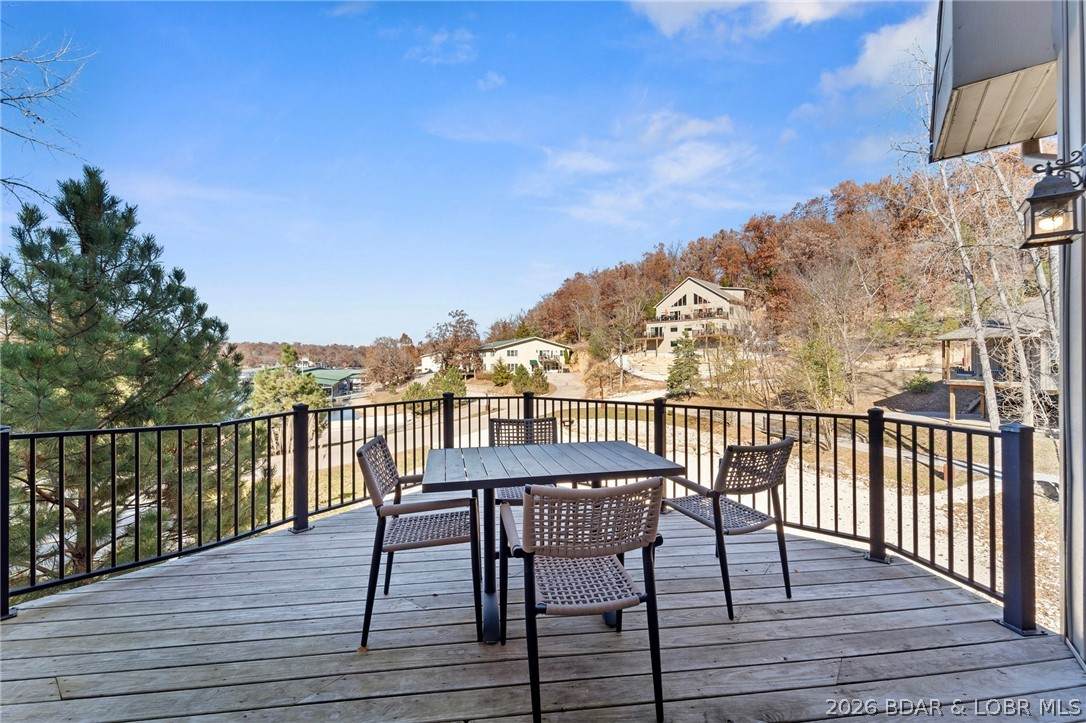 https://bt-photos.global.ssl.fastly.net/ozarks/orig_boomver_1_3585019-2.jpg