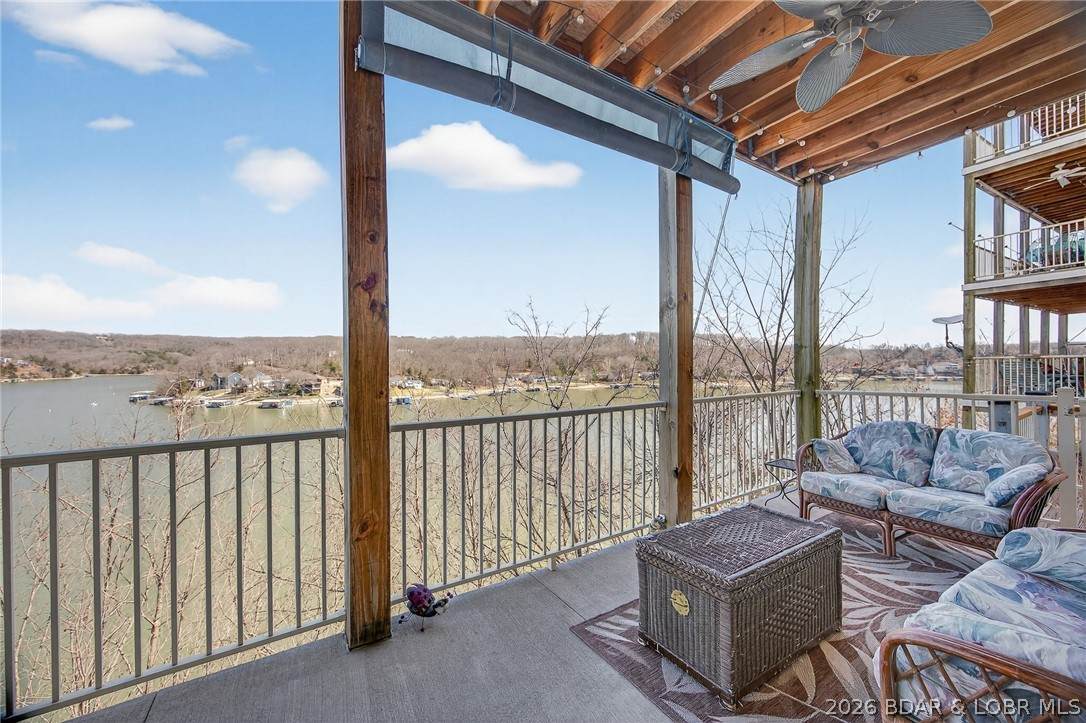 156 Bluff Boulevard - Photo 1