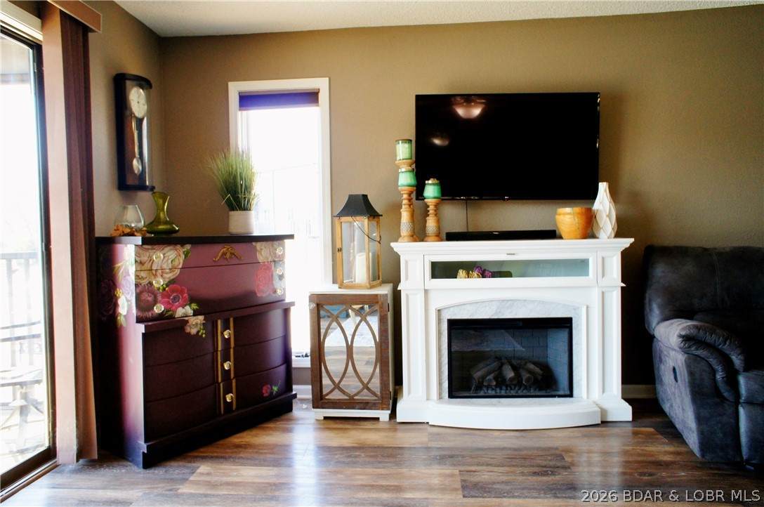 https://bt-photos.global.ssl.fastly.net/ozarks/orig_boomver_1_3585085-2.jpg