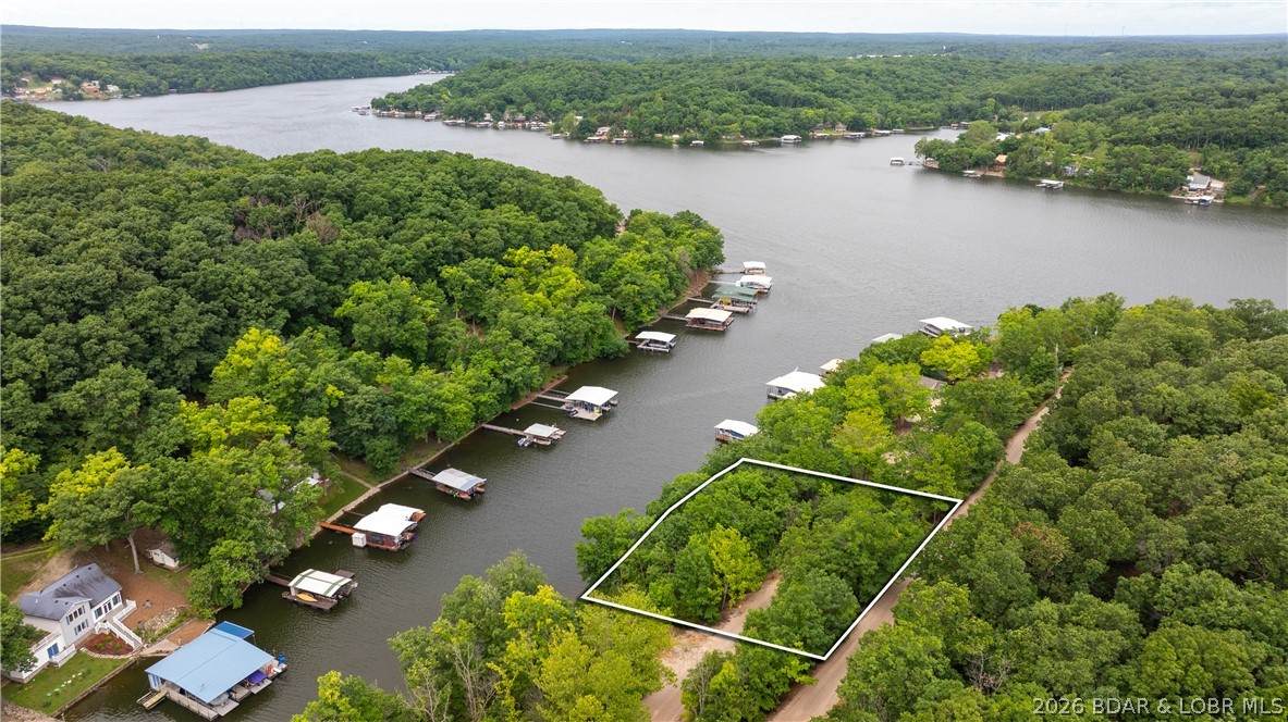 https://bt-photos.global.ssl.fastly.net/ozarks/orig_boomver_1_3586233-2.jpg