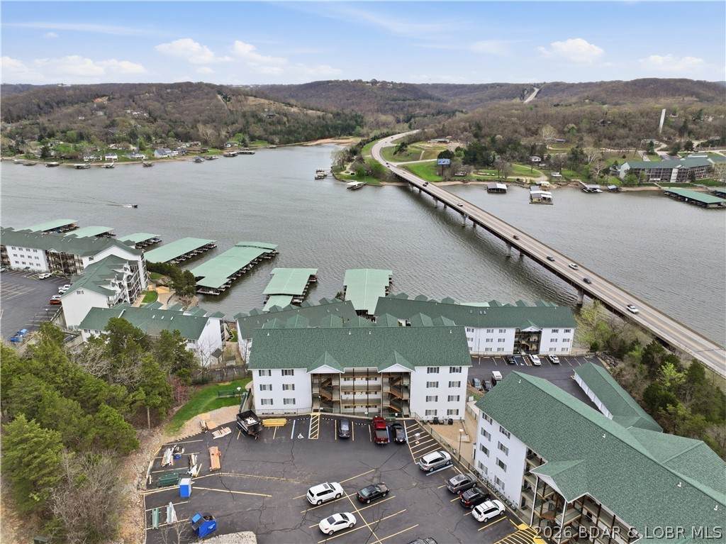 https://bt-photos.global.ssl.fastly.net/ozarks/orig_boomver_1_3586373-2.jpg