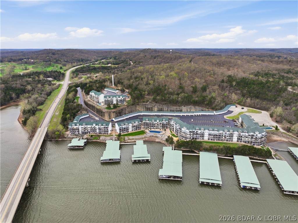 https://bt-photos.global.ssl.fastly.net/ozarks/orig_boomver_1_3586373-2.jpg