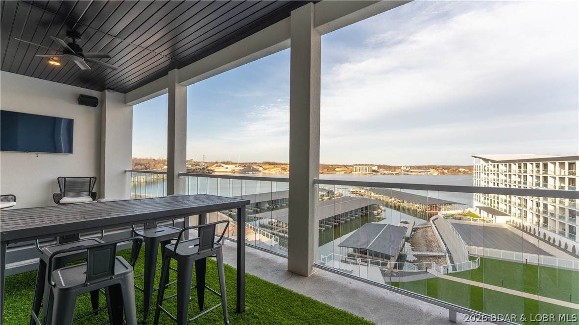 1035 Topsider Lane - Photo 1