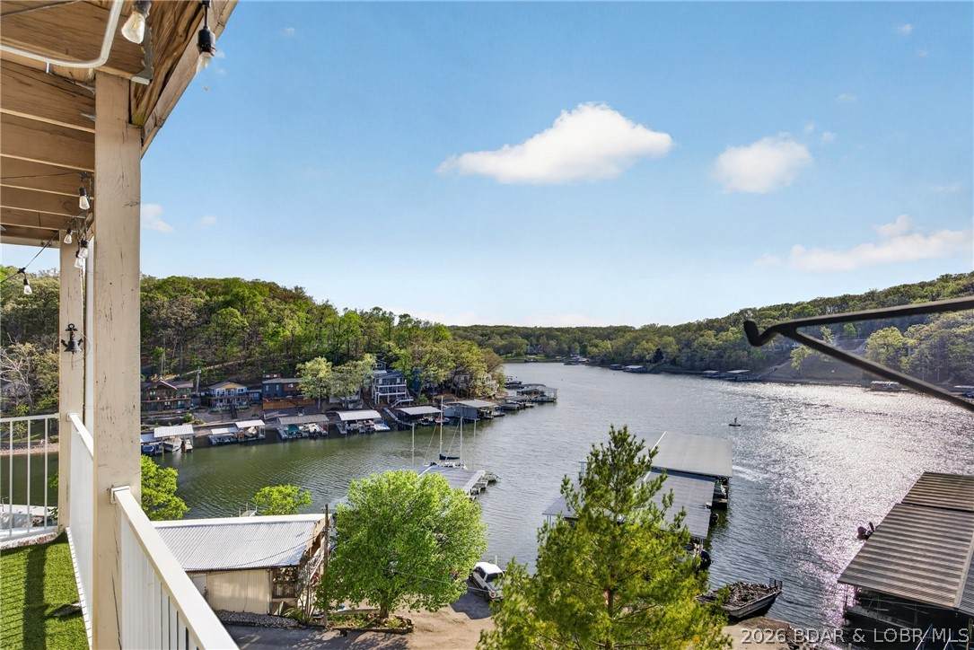 https://bt-photos.global.ssl.fastly.net/ozarks/orig_boomver_1_3586617-2.jpg