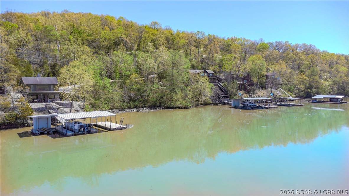 https://bt-photos.global.ssl.fastly.net/ozarks/orig_boomver_1_3586871-2.jpg