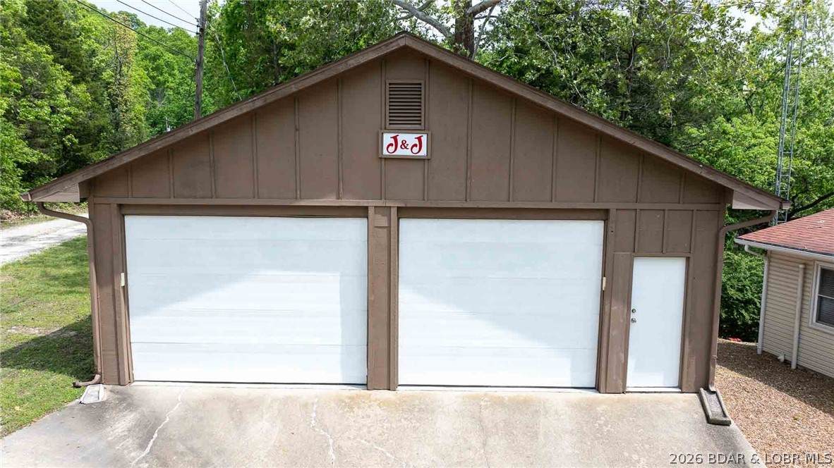 https://bt-photos.global.ssl.fastly.net/ozarks/orig_boomver_1_3586897-2.jpg