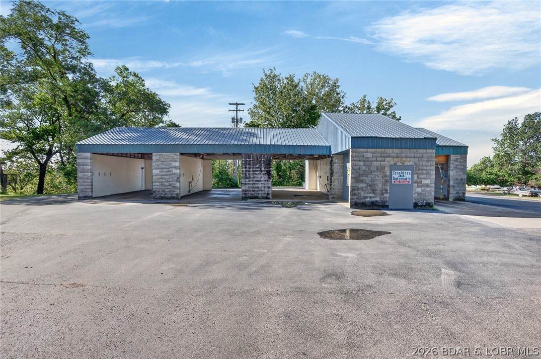 https://bt-photos.global.ssl.fastly.net/ozarks/orig_boomver_1_3587039-2.jpg