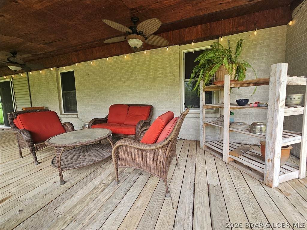 https://bt-photos.global.ssl.fastly.net/ozarks/orig_boomver_1_3587142-2.jpg