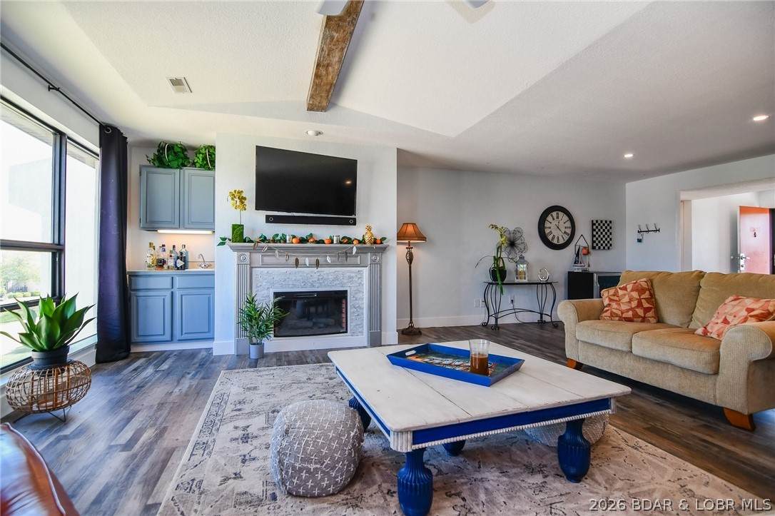 85 La Jolla Drive - Photo 1