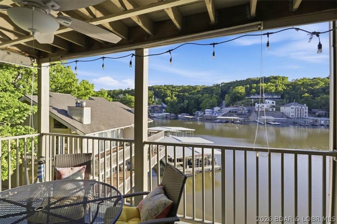 https://bt-photos.global.ssl.fastly.net/ozarks/orig_boomver_1_3587269-2.jpg