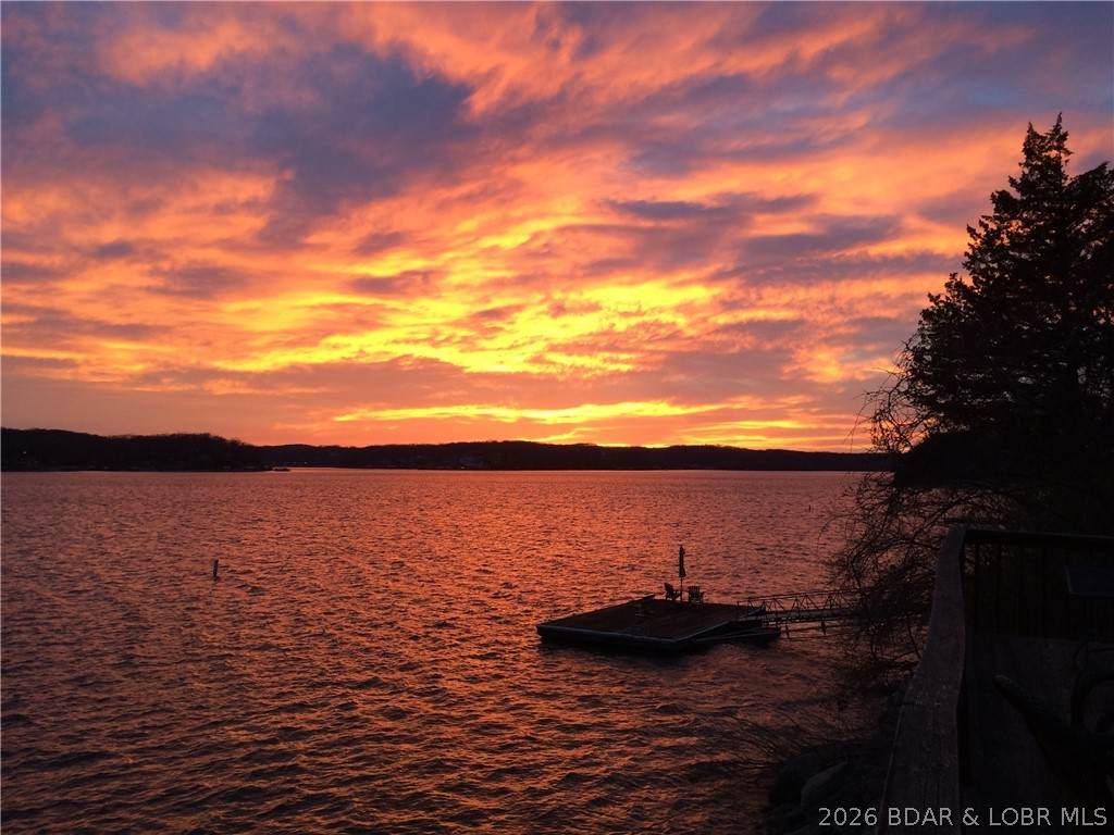 https://bt-photos.global.ssl.fastly.net/ozarks/orig_boomver_1_3587272-2.jpg
