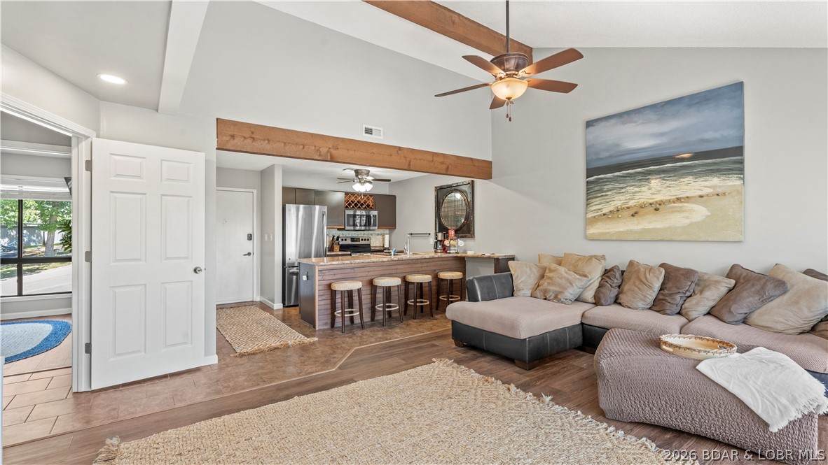 108 Robinwood Drive - Photo 1
