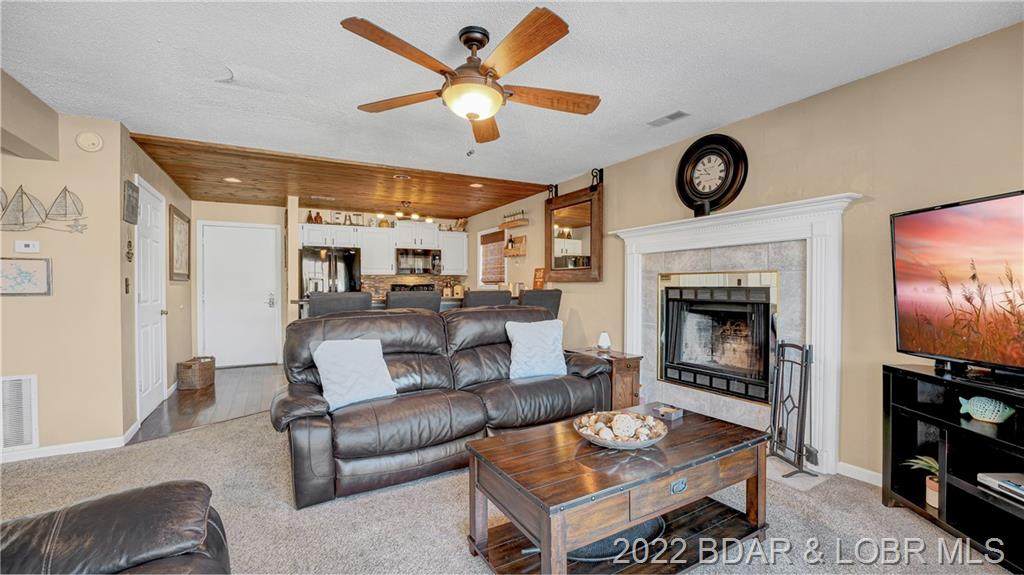 121 Indian Pointe - Photo 1