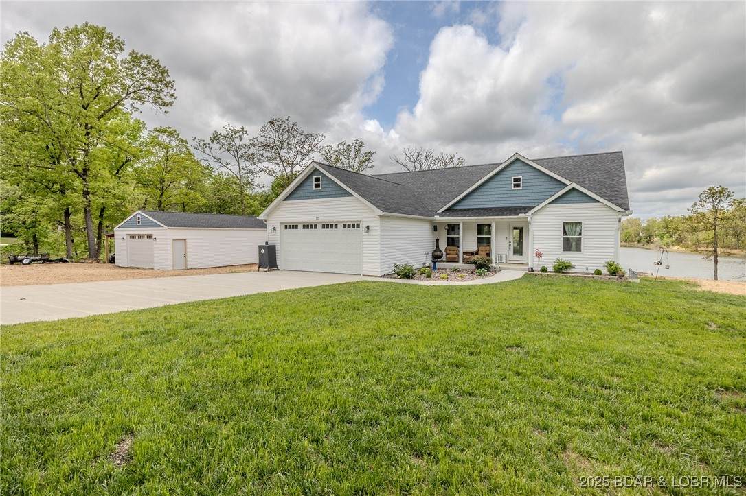 735 Lake Of The Woods Drive - Photo 1