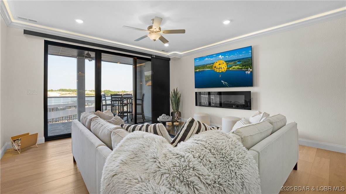 1045 Topsider Lane - Photo 1
