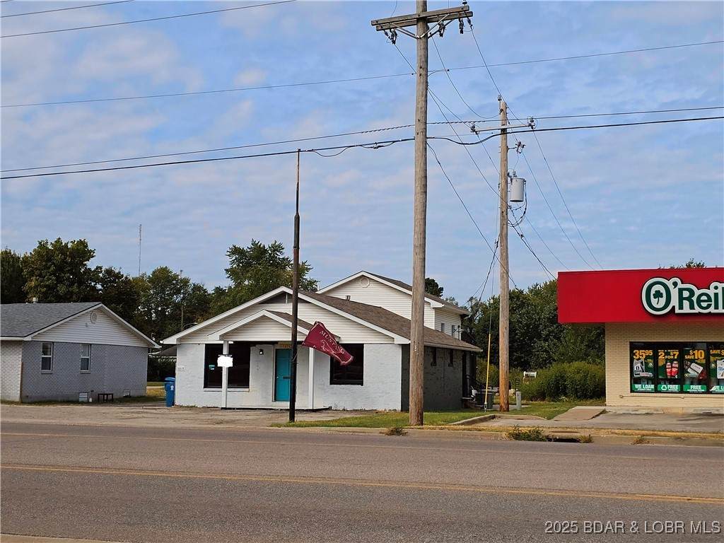 703 Aurora Street - Photo 1