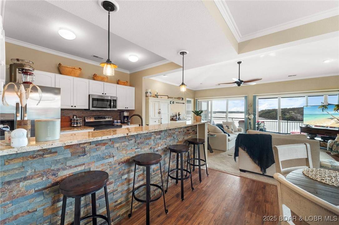 202E Palisades Condo Drive - Photo 1