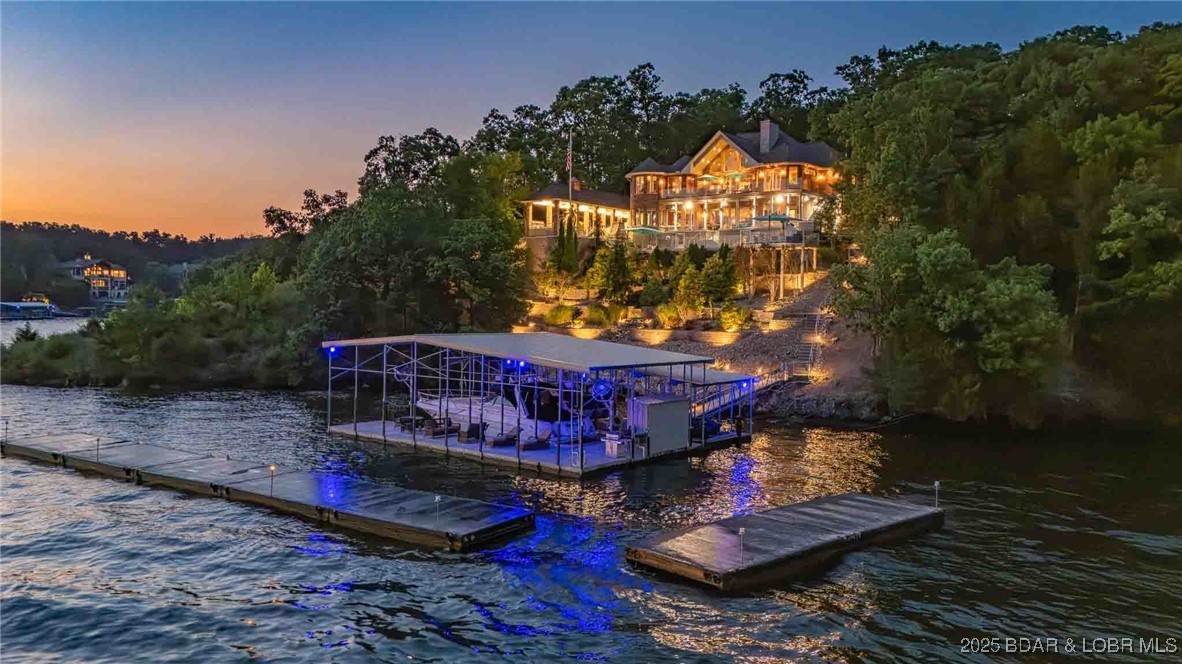 https://bt-photos.global.ssl.fastly.net/ozarks/orig_boomver_3_3579880-2.jpg