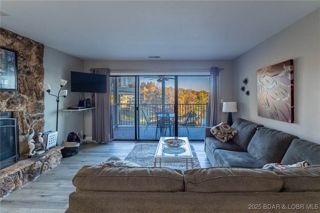 108 Robinwood Drive - Photo 1