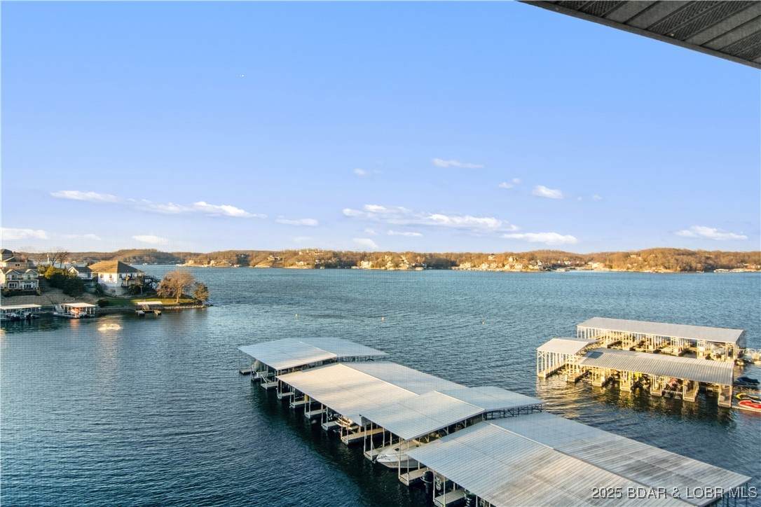 https://bt-photos.global.ssl.fastly.net/ozarks/orig_boomver_1_3582941-2.jpg