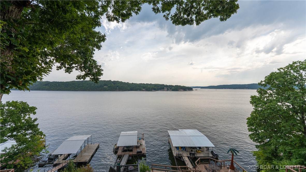 https://bt-photos.global.ssl.fastly.net/ozarks/orig_boomver_3_3583380-2.jpg