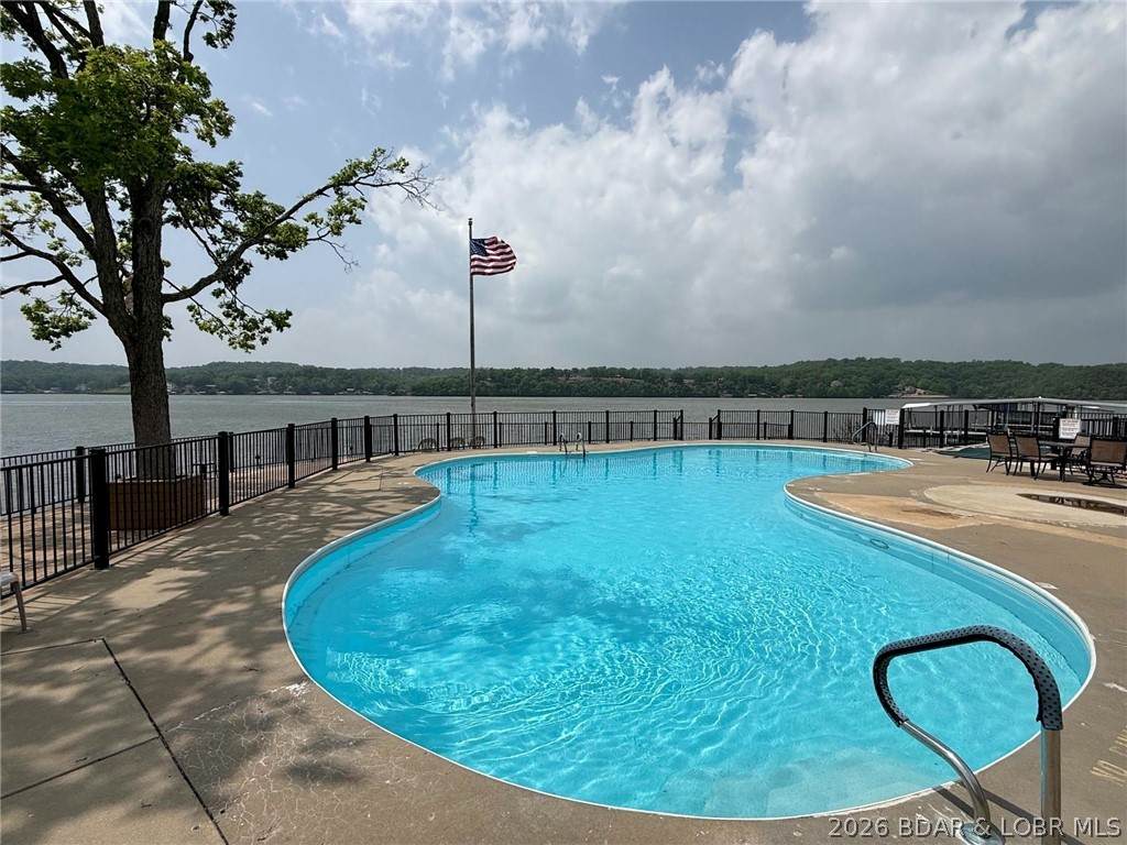 https://bt-photos.global.ssl.fastly.net/ozarks/orig_boomver_2_3583550-2.jpg